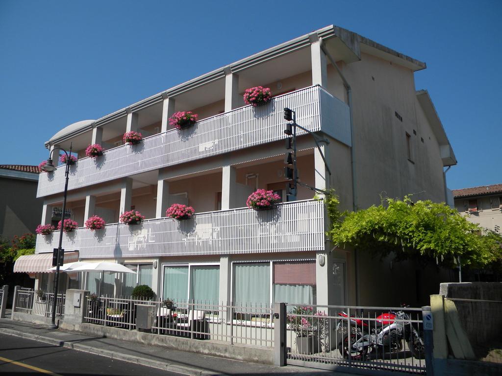 Hotel Eliani Grado Exterior photo